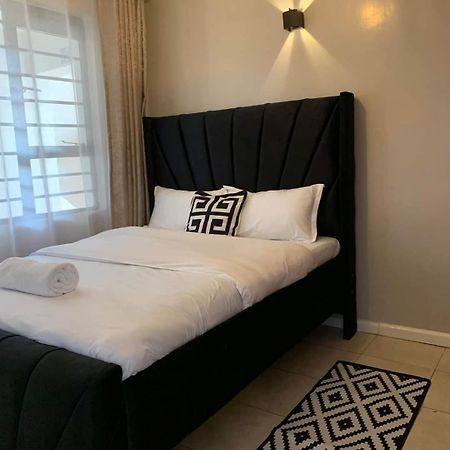 Modern One Bedroom Apartment Kiambu Luaran gambar